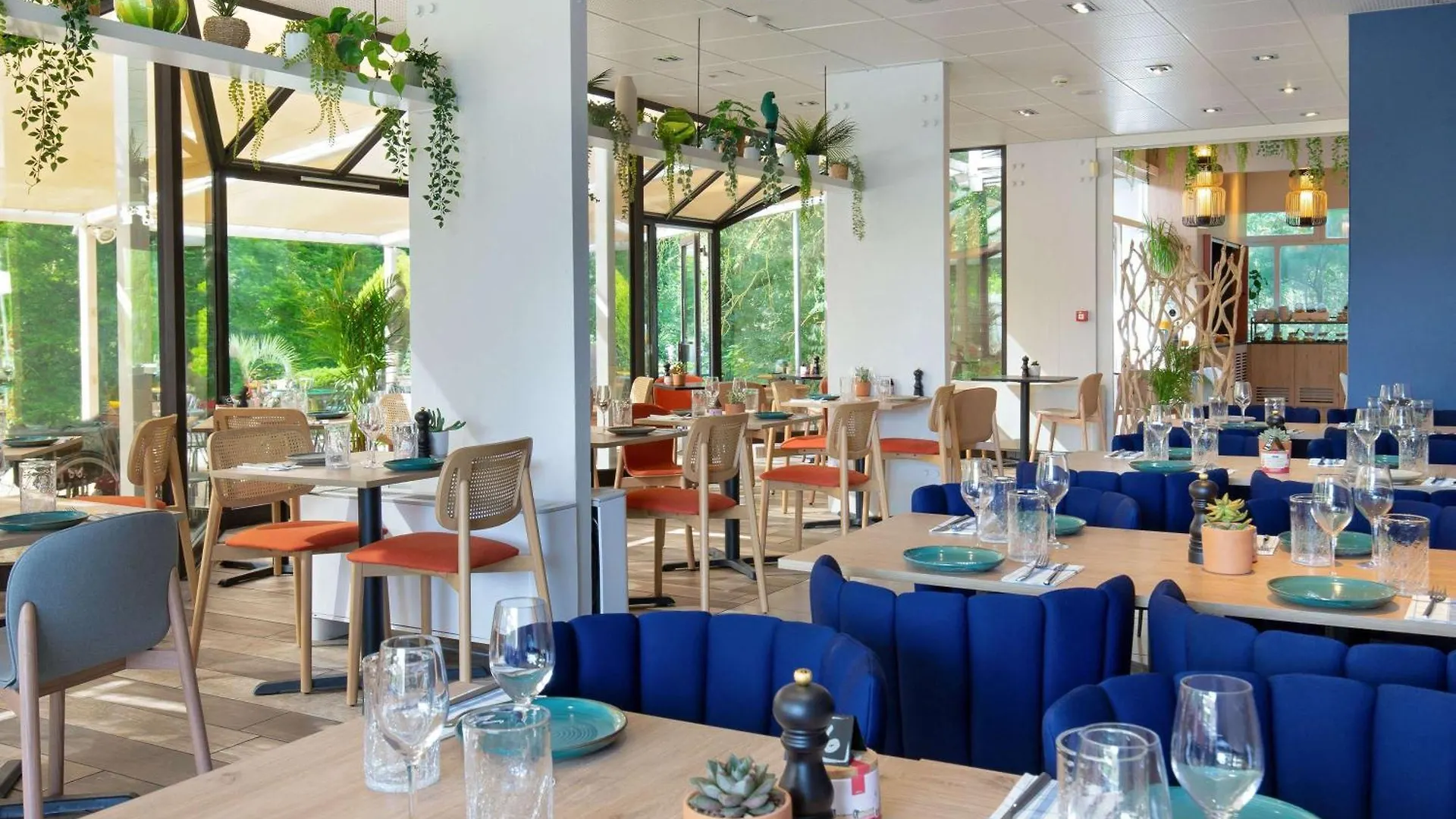 Novotel Aix-En-Provence Pont De L'Arc 4*,  Франция