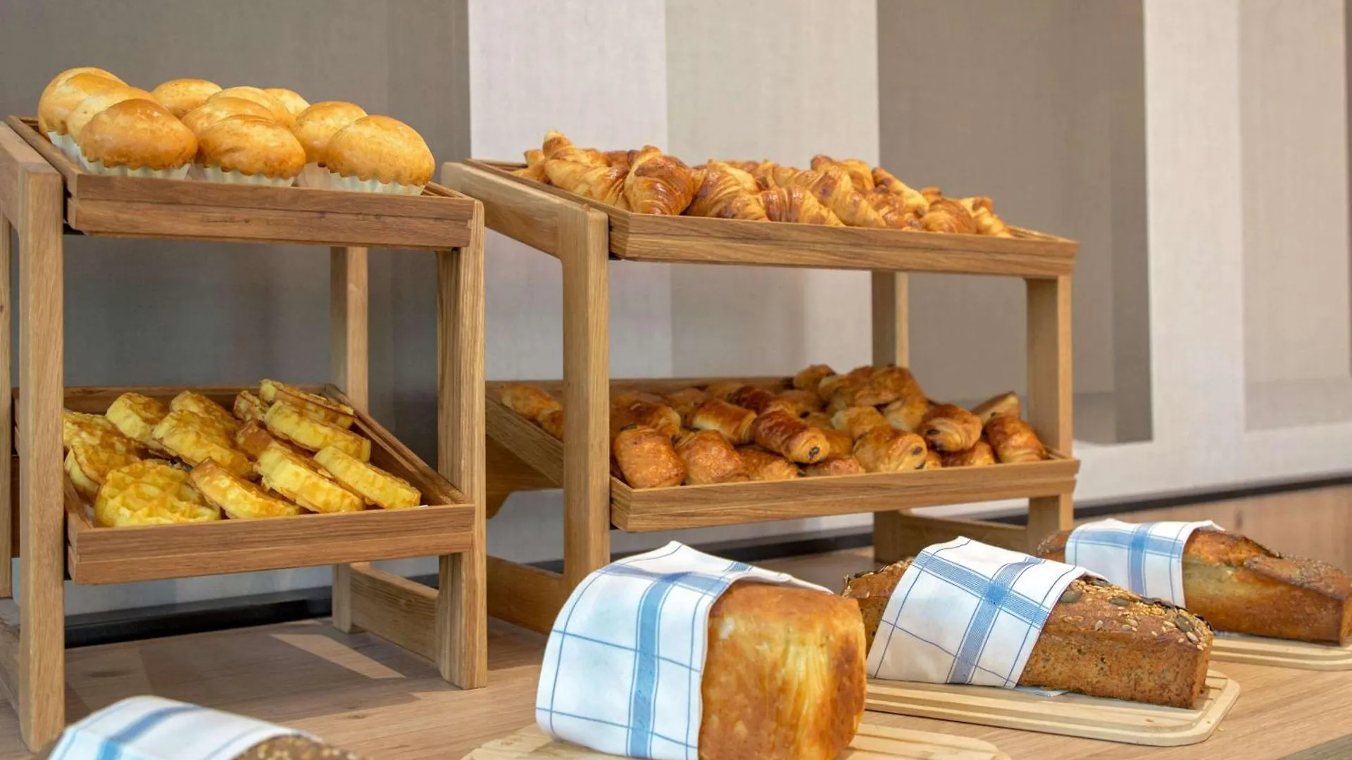 **** Отель Novotel Aix-En-Provence Pont De L'Arc Франция