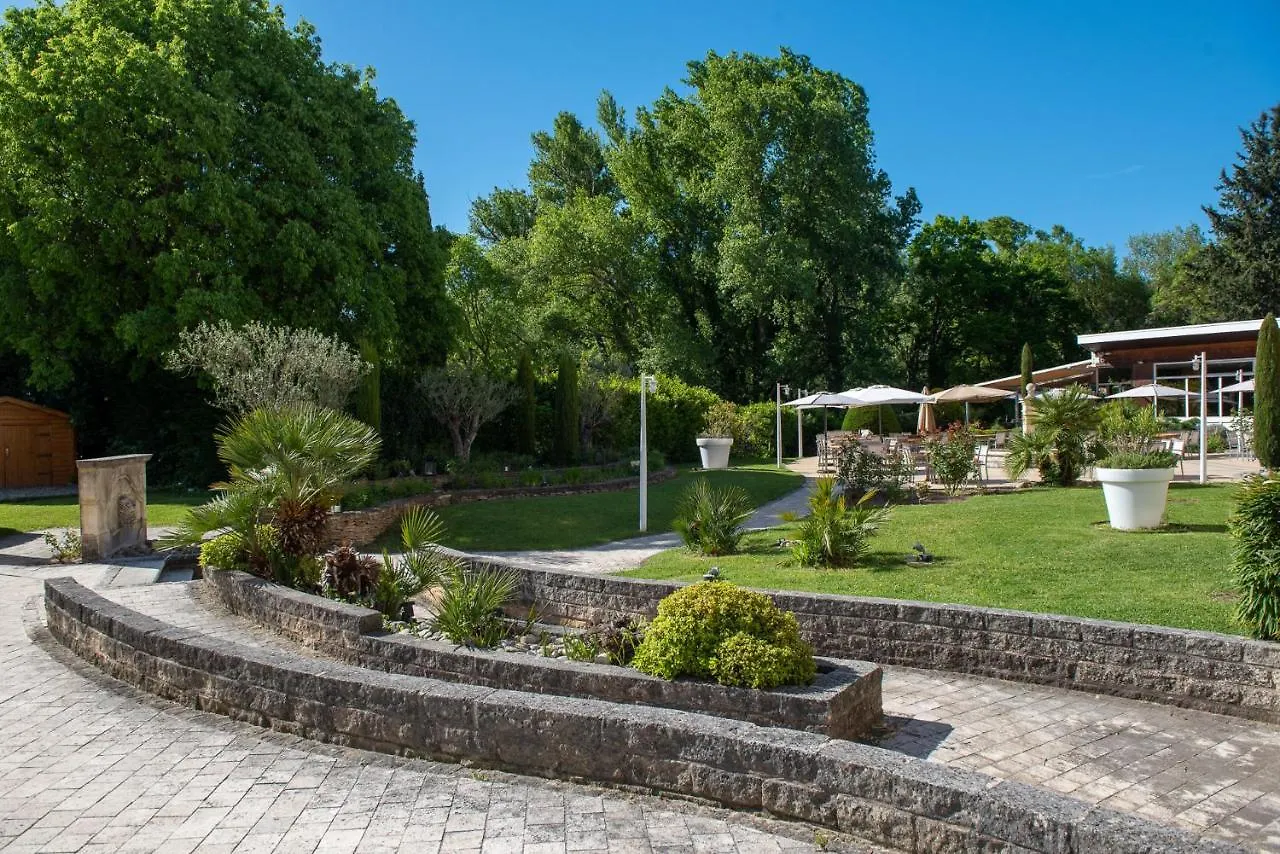 Novotel Aix-En-Provence Pont De L'Arc 4*,