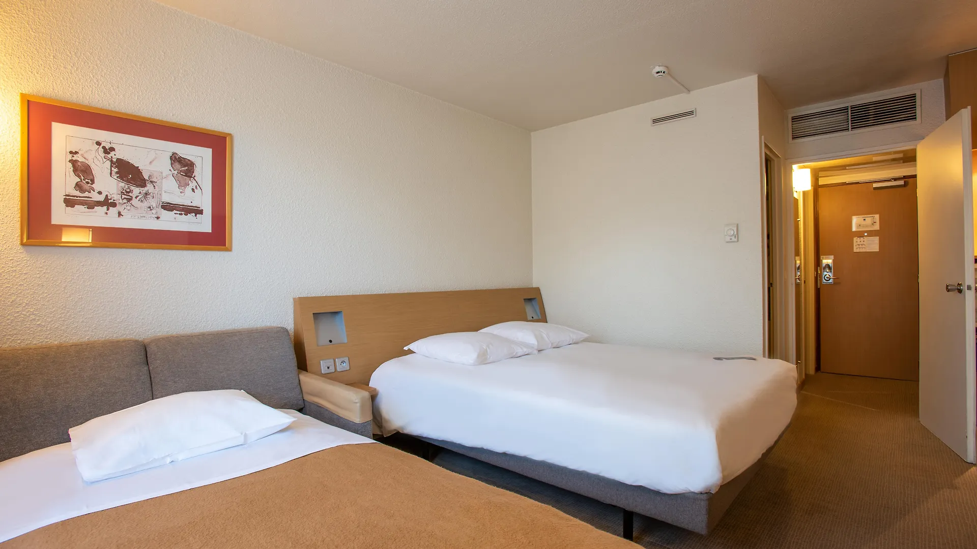 Hotel Novotel Aix-En-Provence Pont De L'Arc